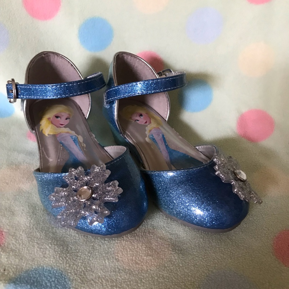 Frozen little girl heels. - Picture 1 of 2